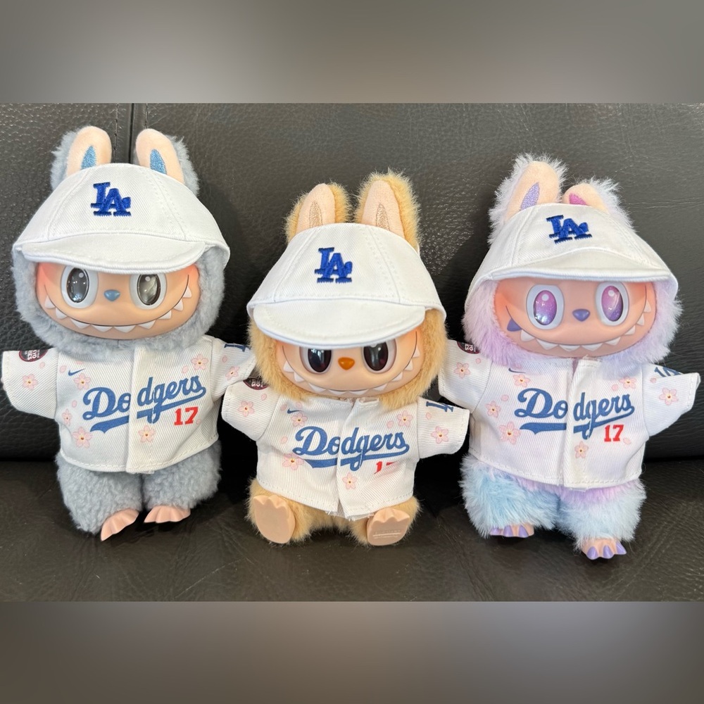 Pop Mart Labubu Dodgers x murakami Shohei Ohtani Uniform